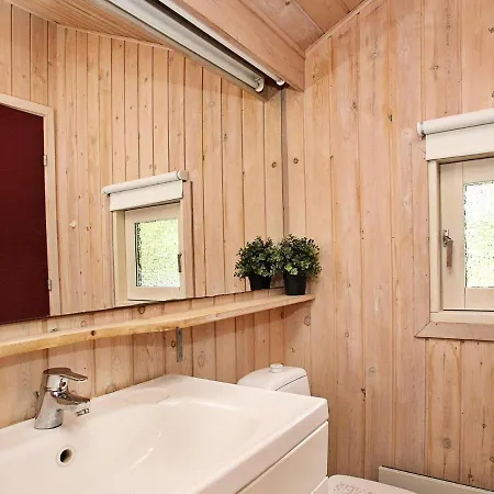 Ferienhaus Three-bedroom Holiday In Pandrup 2